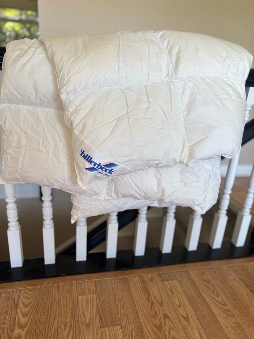 NWOT Billerbeck Off White Down Throw Comforter - Midweight Bedding 84”x64”